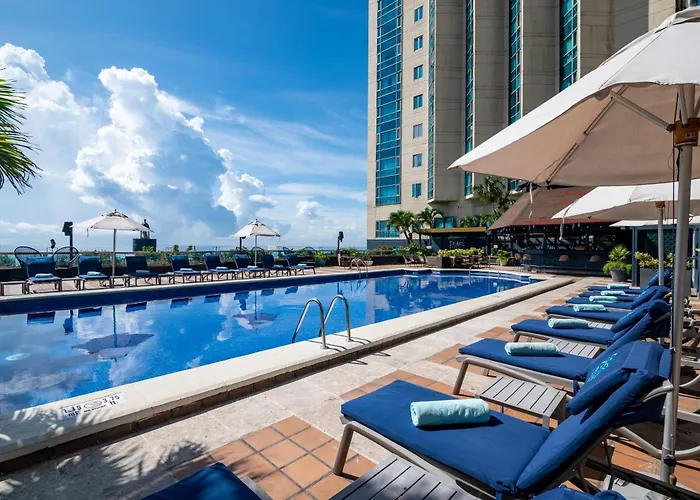 Catalonia Santo Domingo Hotel