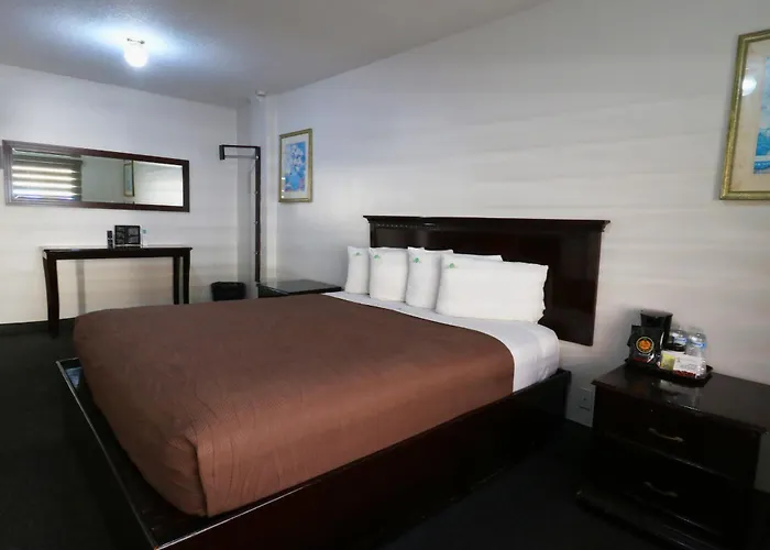 Hotel Bugambilias Ensenada