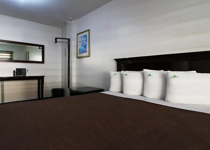 Hotel Bugambilias Ensenada