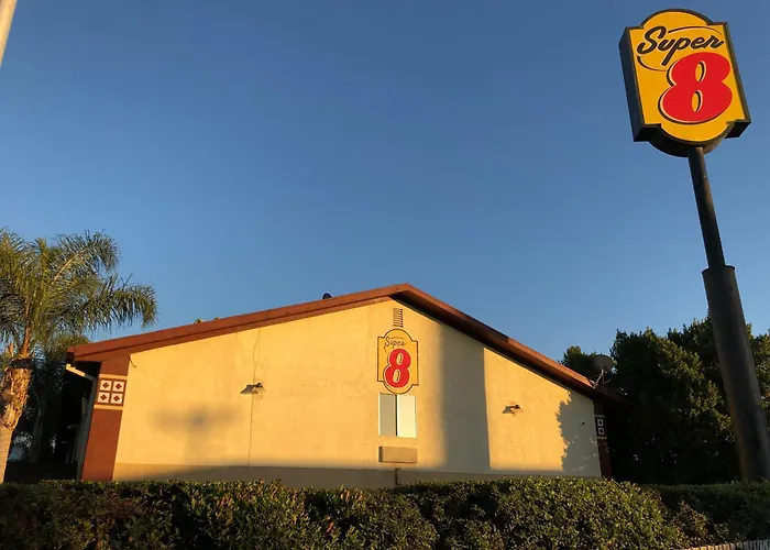 Super 8 By Wyndham Selma/Fresno Area