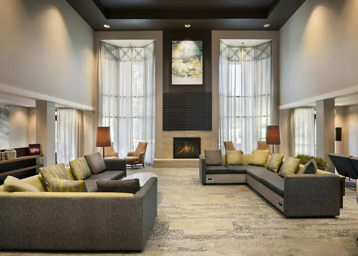 Courtyard By Marriott Springfield Airport Hotel