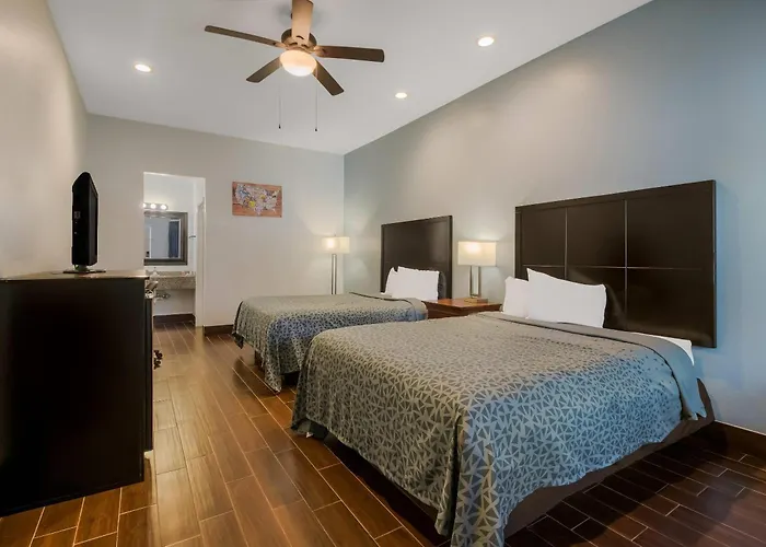 Econo Lodge Inn & Suites Fulton - Rockport