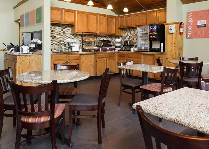 Comfort Inn & Suites Syracuse-Carrier Circle