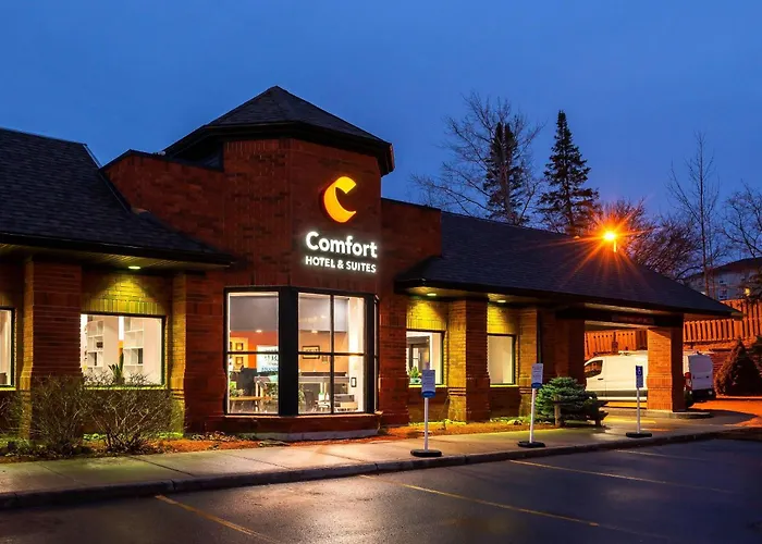 Comfort Hotel & Suites Peterborough