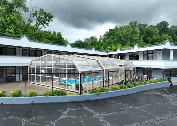Days Inn By Wyndham Pittsburgh