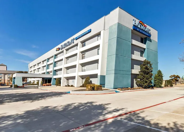 Baymont By Wyndham Arlington At Six Flags Dr Hotel
