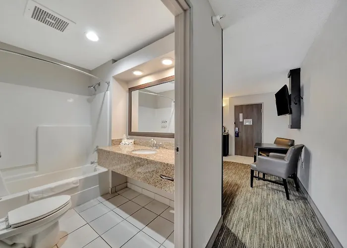 Holiday Inn Express Hotel & Suites Beatrice By Ihg