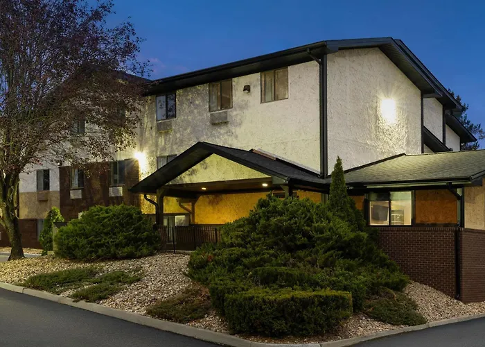 Super 8 By Wyndham Hagerstown I-70 Motel