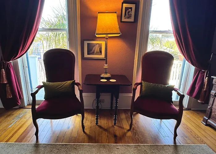 The Dragonfly Treme-Historic Guesthouse-Near French Quarter New Orleans
