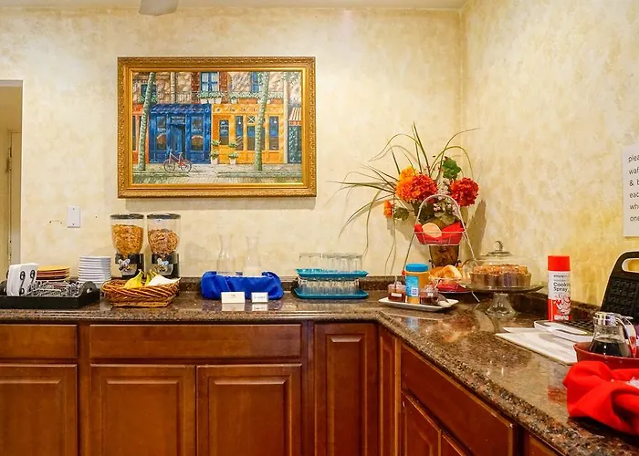 La Dolce Vita Resort & Spa - A Gay Men'S Clothing Optional Resort Palm Springs