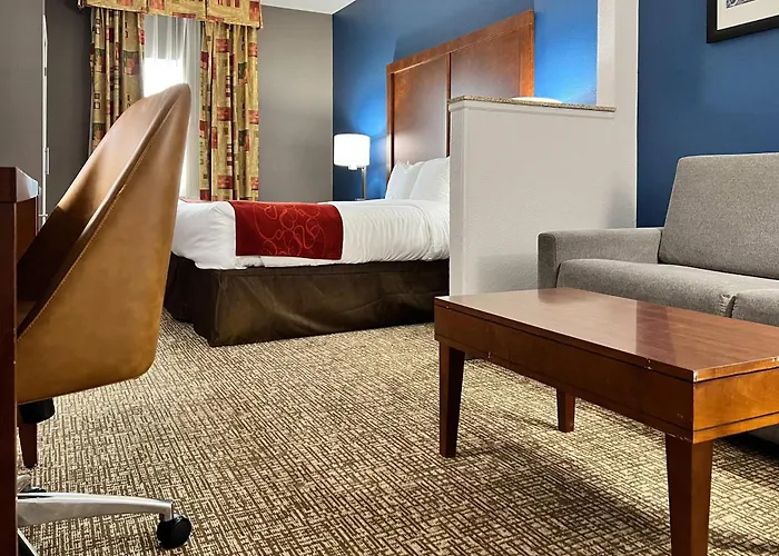 Comfort Suites Louisville East