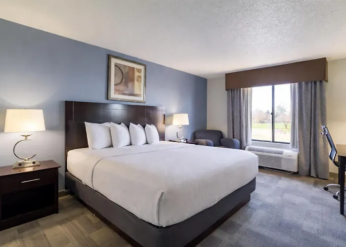 Greenfield Inn & Suites Owensboro, Ky Airport