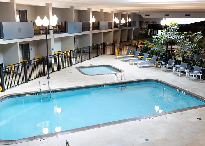 Doubletree By Hilton Austin, Mn