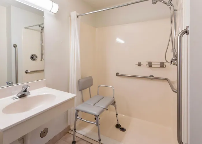 Grandstay Hotel & Suites Hastings