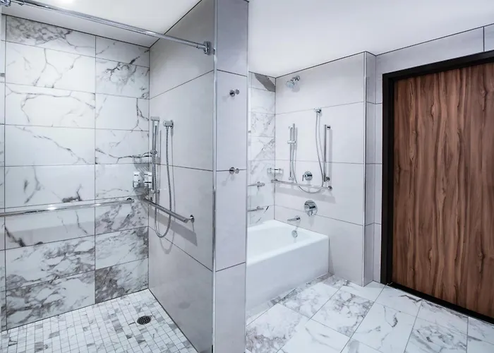 The Charter Hotel Seattle, Curio Collection By Hilton