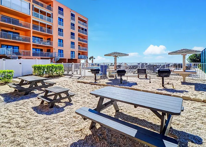 Reef Club 105 Villa Clearwater Beach