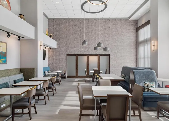Hampton Inn And Suites - Lincoln Northeast