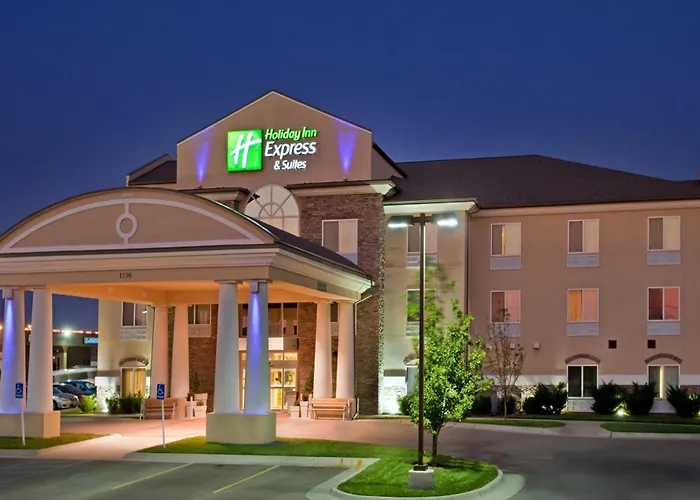 Holiday Inn Express Hotel & Suites Wichita Airport By Ihg