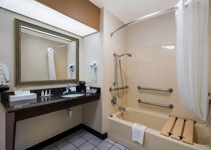 Quality Inn Johnson City I-26 Exit 17