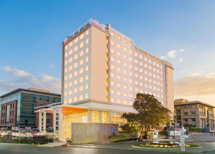 Fairfield By Marriott Lucknow Hotel