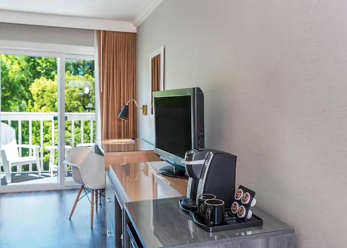 Upvalley Inn & Hot Springs, An Ascend Collection Hotel