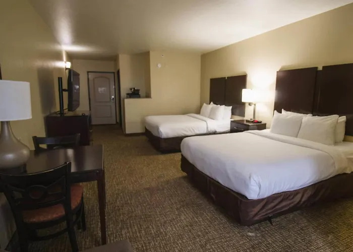 Comfort Inn & Suites San Bernardino Colton