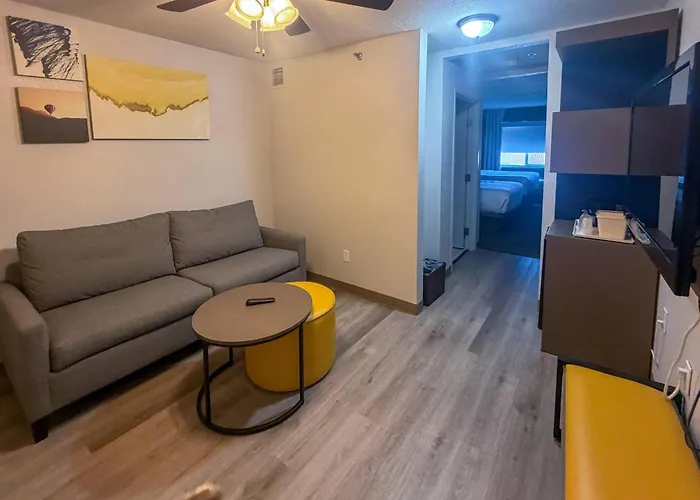Comfort Suites Albuquerque-North Journal Center