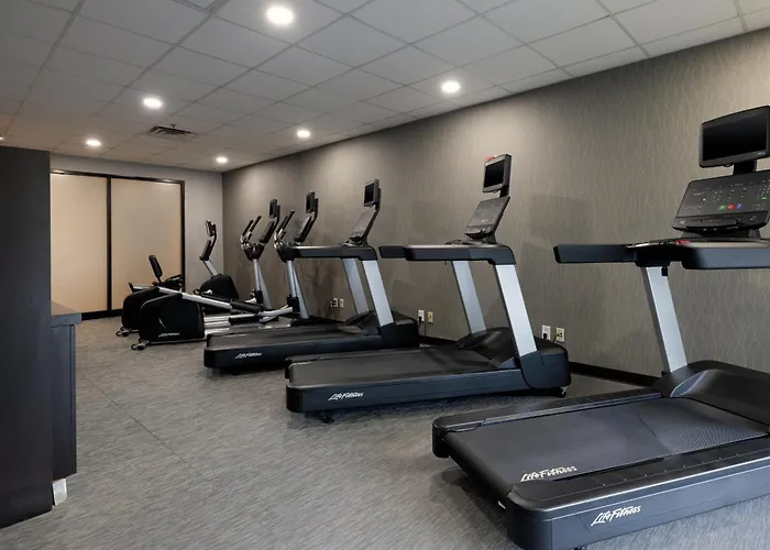 Courtyard By Marriott North Charleston Airport Coliseum Hotel