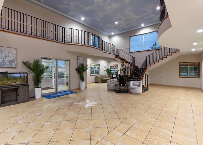 Baymont By Wyndham Texas City