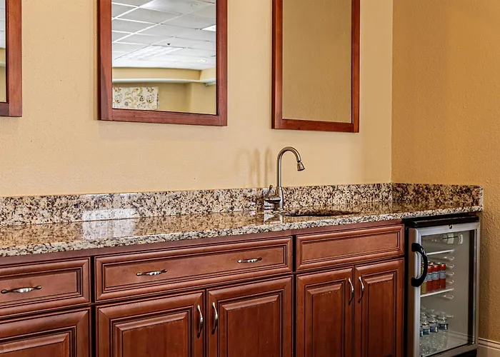 Hampton Inn Charleston-Daniel Island