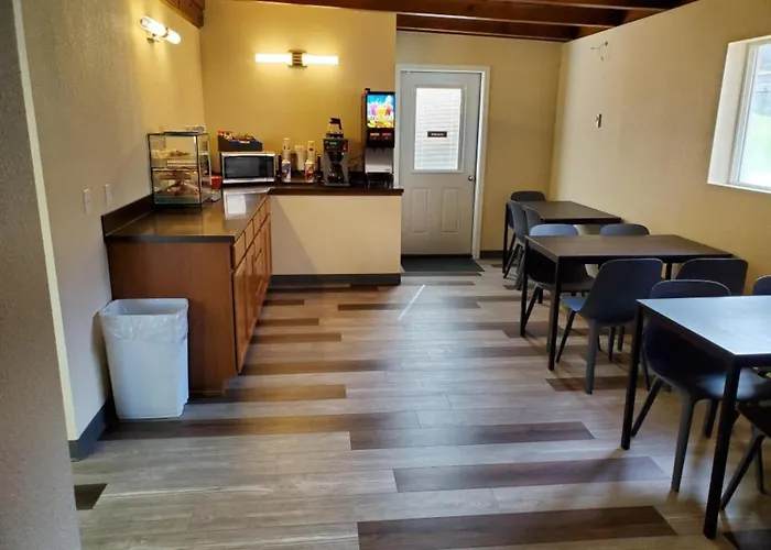 Bristlecone Motel