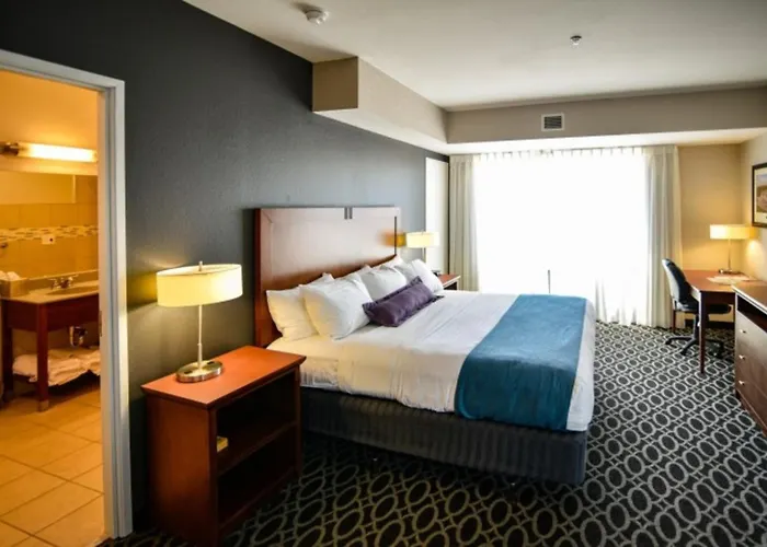 Bluemont Hotel