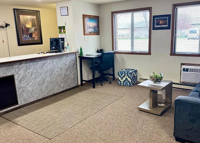 Travel Inn Watertown