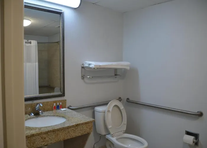 Econo Lodge Raleigh