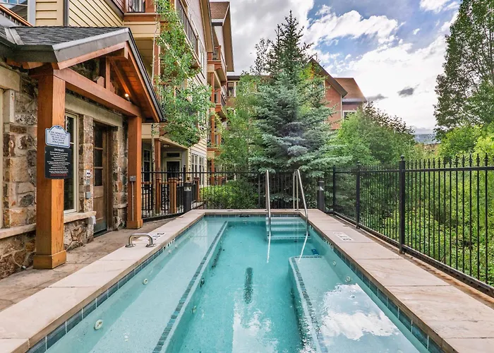 Luxe Breck Escape - 2Br & 2Ba With Pool, Hot Tubs & Walk To Downtown Aparthotel Breckenridge