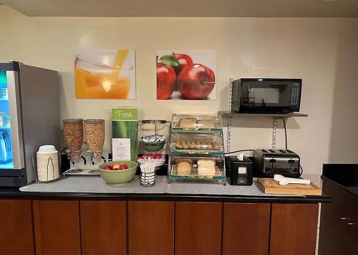 Quality Inn & Suites Everett Paine Field-Lake Stickney