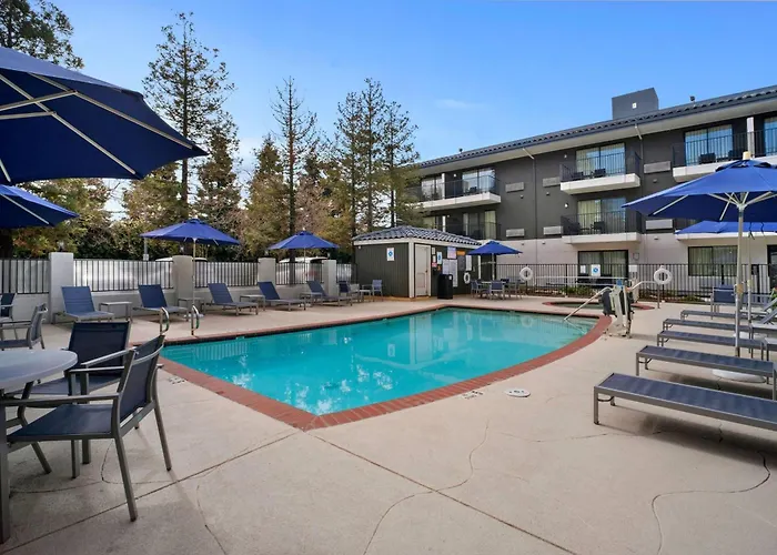 La Quinta By Wyndham Oakland - Hayward Hotel