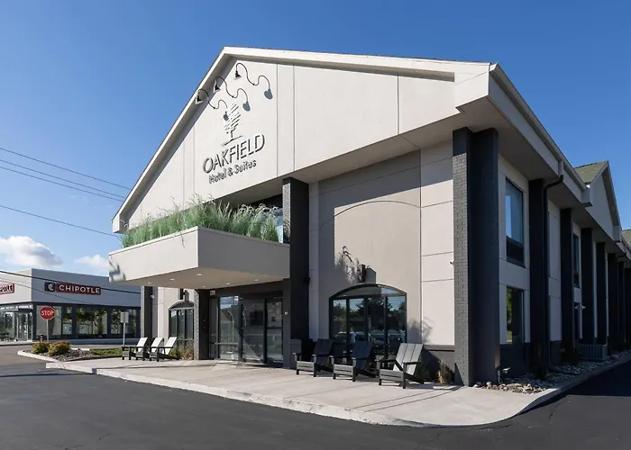 Oakfield Hotel & Suites Rochester, An Ascend Collection Hotel