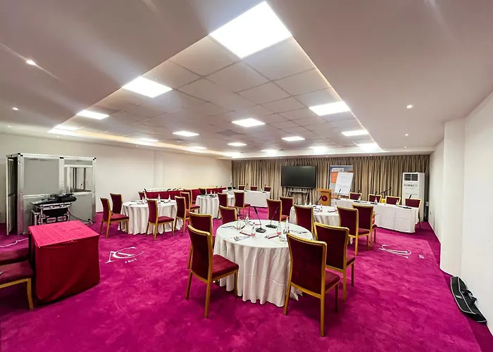Accra City Hotel