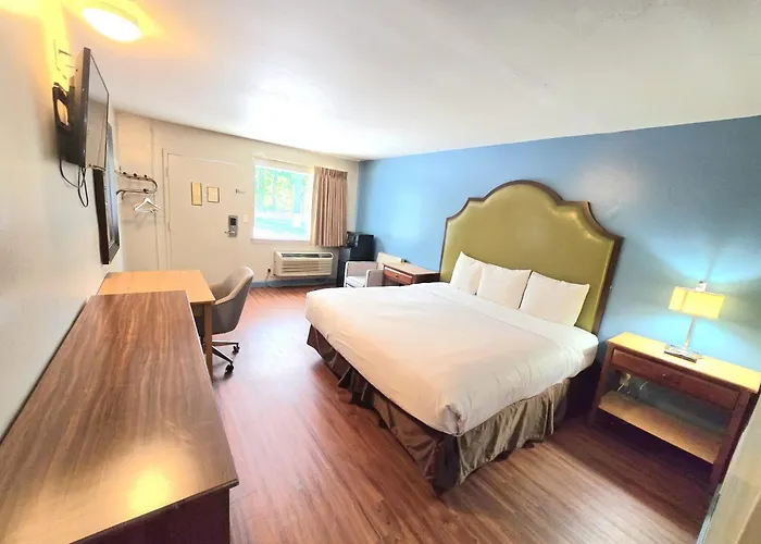 Brentwood Inn Richmond South
