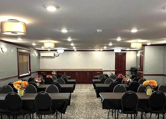 Fireside Inn And Suites