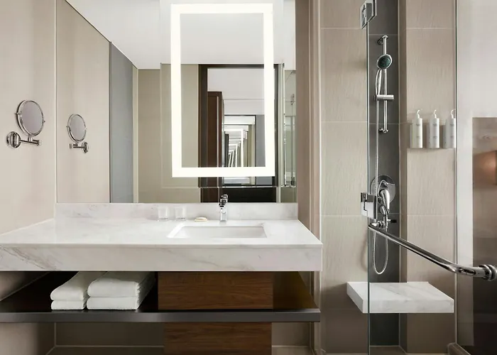 Courtyard By Marriott Seoul Myeongdong Hotel