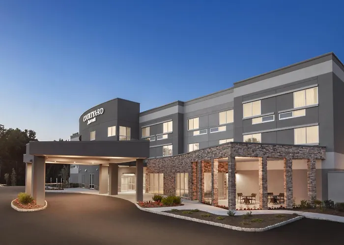 Courtyard By Marriott Wayne Fairfield Hotel