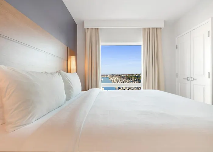 Courtyard By Marriott Marina Del Rey