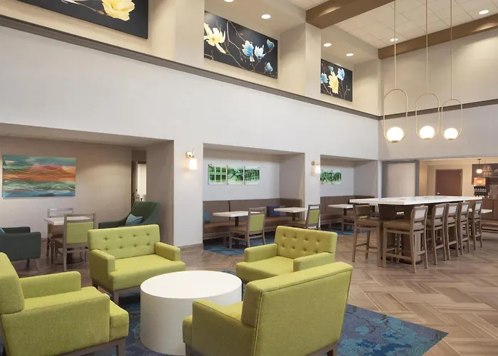 Hampton Inn & Suites Natchez