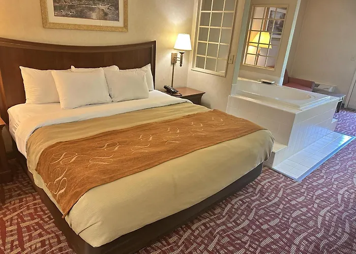 Surestay By Best Western Cherokee On The River