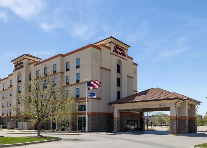 Hampton Inn & Suites West Des Moines Mill Civic