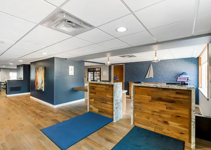 The Harborview On Lake Michigan, Ascend Hotel Collection Port Washington