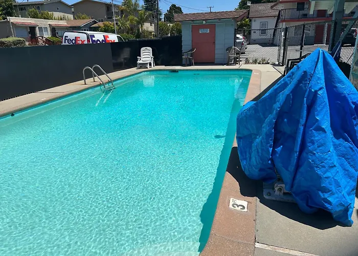 National 9 Motel Santa Cruz