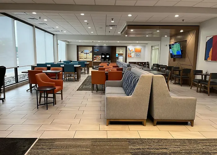 Holiday Inn Express Big Rapids By Ihg